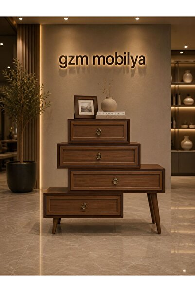 larissa design komodin