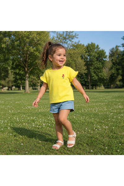 Kız Çocuk Kalp Detaylı %100 Pamuk T-Shirt-2/3 - Pastel Sarı