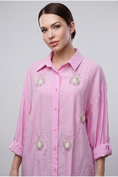 ELVA MODA Monogram Detaylı Boncuk ve İnci İşlemeli, Çilek Kumaş Oversize Kesi...