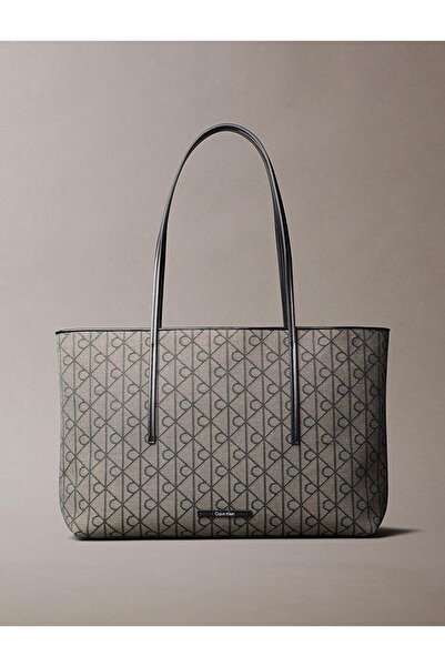 Calvin Klein EMBLEM AOP JACQUARD TOTE W/POUCH