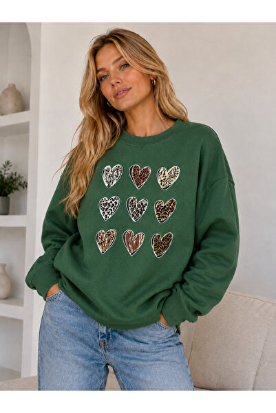 caddekombin Women's Aesthetic Multicolor Heart Printed Crew Neck Sweatshirt