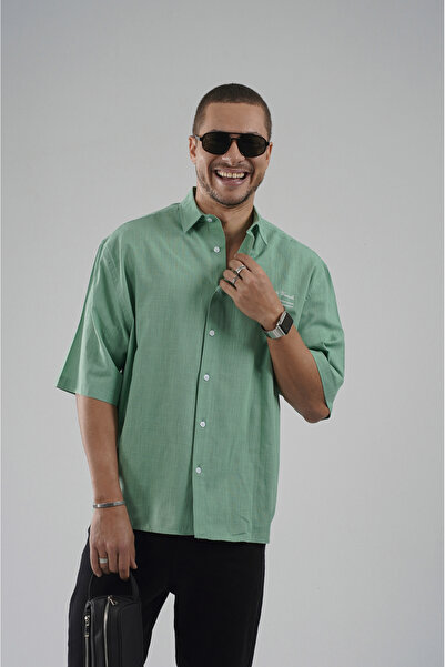 Butik Men's Oversize Short Sleeve Shirt with Text Detail on the Back