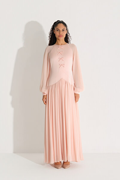 miha Hicran Önal Front Body Detail with Bow Knot Cropped Creepe Dress Salmon