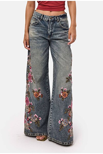 it's basic Women's Tint 4W6-8 Palazzo Fit Special Floral Embroidery Design De...