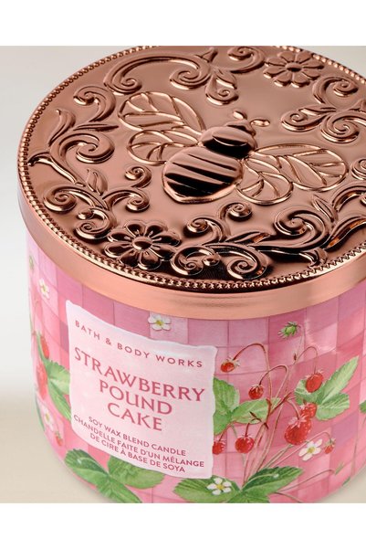 Bath & Body Works Strawberry Pound Cake Büyük Mum 411 g