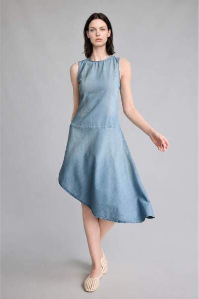 DeFacto Crew Neck Flared Asymmetrical Light Indigo Midi Dress I3385Ax26Hs