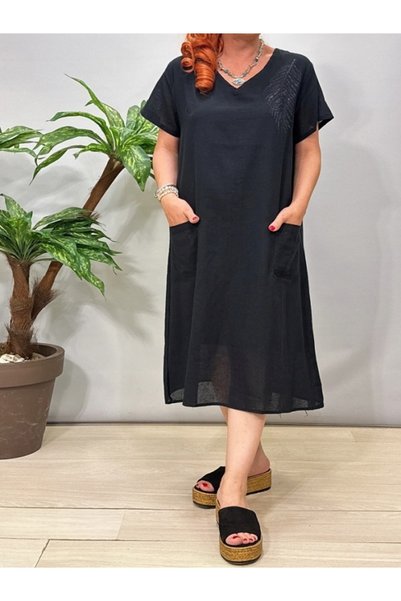 MİRVE BUTİK Black Cotton Dress with Shiny Stone Embroidery