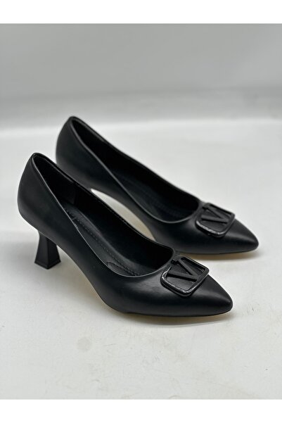 Kısa Topuklu Stiletto