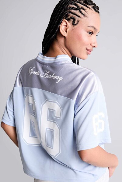 DeFacto V-Neck Number Patterned Sports Tulle Short Sleeve T-Shirt I3134Ax26Au