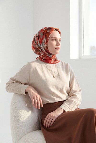 Silk Home وشاح ناعم بلون أحمر ساطع 90x90