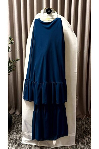 FASHION فستان كحلي ناعم بياقة دائرية وطيات ناعمة، يتميز بأكمام واسعة وتنورة م...