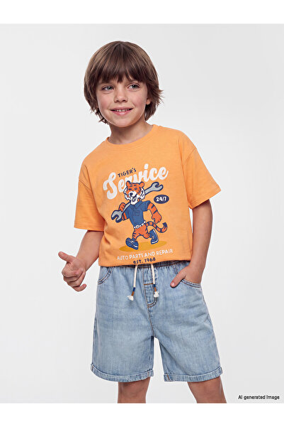 LC Waikiki Nevavm Oval Collar Printed Boys' T-Shirt with Difference