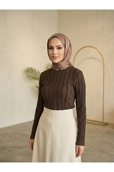 Foremia بلوزة ذات ياقة دائرية مزينة بكشكشة - بني