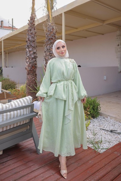 İmajButik Σετ με πράσινο μοτίβο μέντας και λεπτομερή φούστα με σάλι