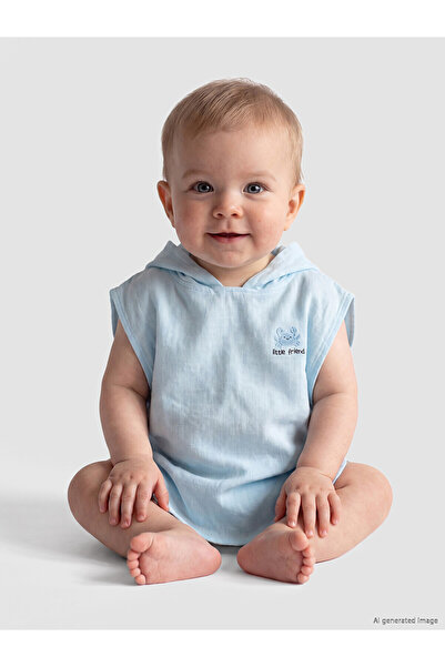 LC Waikiki Trendlucky Hooded Baby Boy Cotton Bathrobe with a Difference in Color