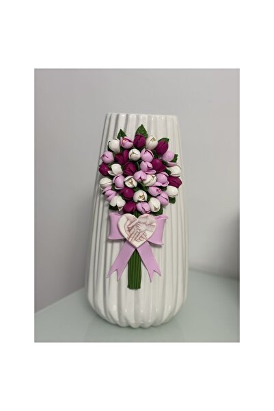 OEM Vază ceramică decorată manual cu lalele multicolore și un inimă decorativă cu o familie de 3 membri – 25 cm - Zeny Dolls Gifts - Cadou personalizat