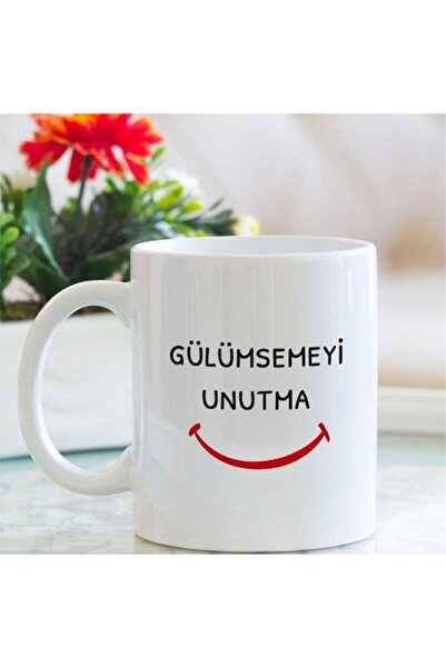 gülümsemeyi unutma baskılı kupa bardak