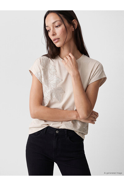 LC Waikiki Gray Crew Neck Women's T-Shirt with Floral Embroidery