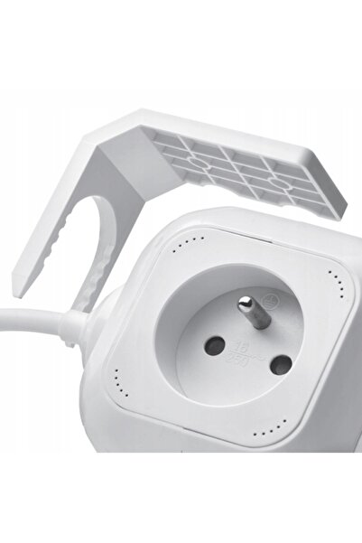 NO BRAND Prelungitor electric cu 4 prize și 2 porturi USB P04119U