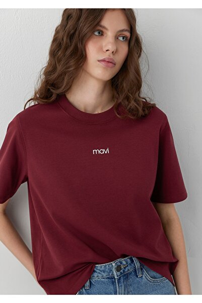 Mavi T-shirt standardnog kroja od 100% pamuka sa printom logotipa.