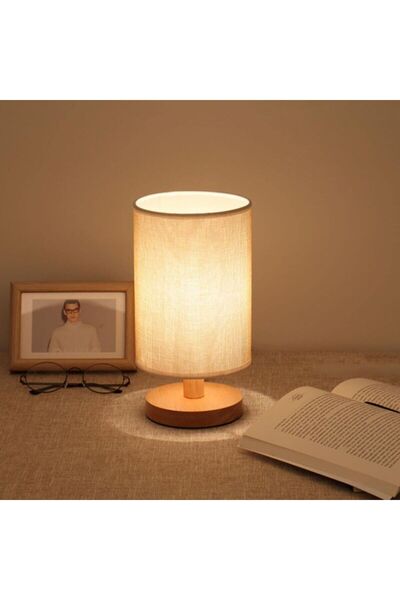 STARSTAR Square wooden base fabric bedside lamp.