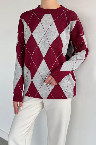 Aryena Burgundy Women's Crew Neck Plaid Patterned Knitwear Sweater