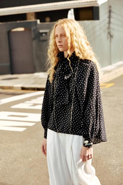 KADRİYE BAŞTÜRK Polka Dot Collar Detailed Scarf Shirt Black