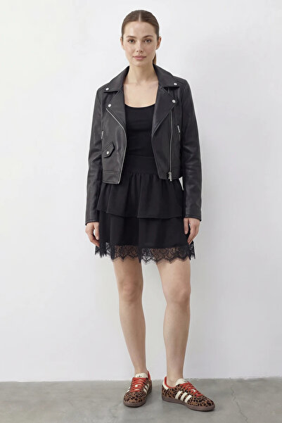 Generic Brand Women's Lace Detailed Flounced Black Skirt