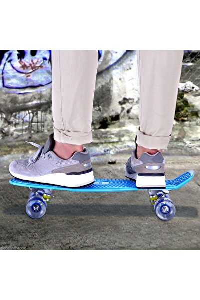 NO BRAND SKATEBOARD PENTRU COPII CU ROȚI LED LUMINOSĂ, 56CM, RGB, CADOU, ALBA...