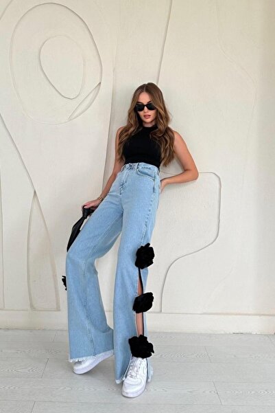Generic Brand Blue Jeans with Roses on the Sides