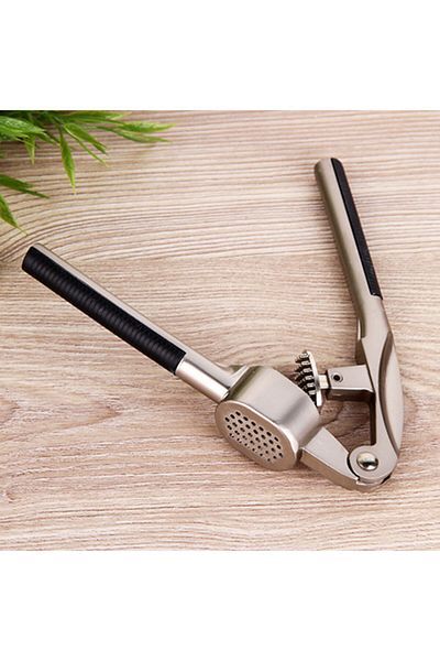 Ün-Ev Garlic Press