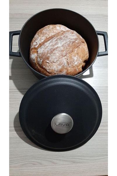Lava Cast Iron Round Black Pot Ø 26cm.