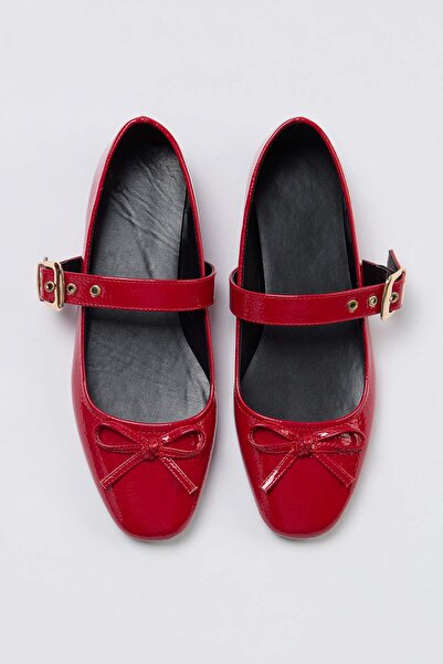 TRENDYOL SHOES Κόκκινο φιόγκο με λεπτομέρειες Mary Jane Γυναικείες μπαλαρίνες...