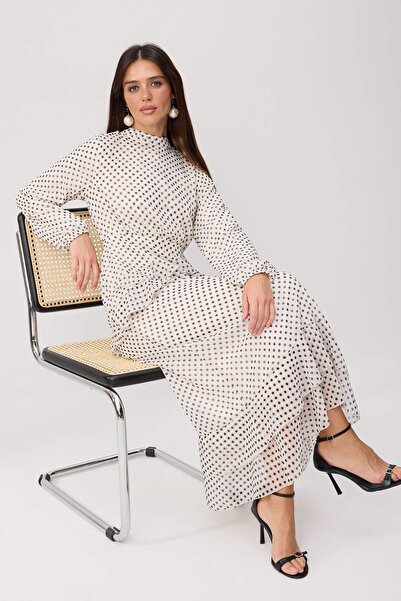 Trendyol Modest فستان إكرو مبطن بنقشة الزهور منسوج وبدلة من الشيفون فستان إسل...