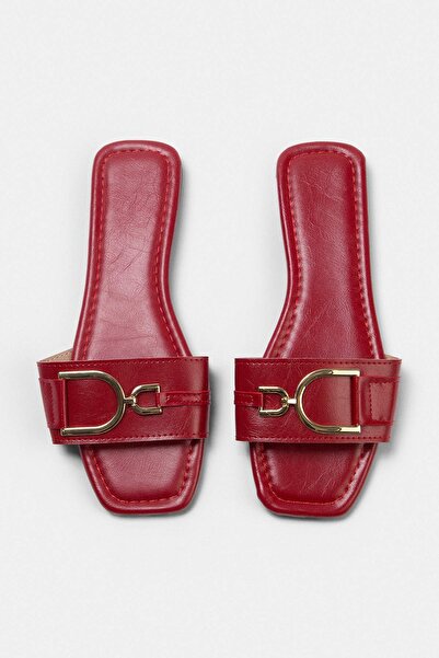 TRENDYOL SHOES Red Metal Accessory Detailed Women's Slippers Takss25Te00015