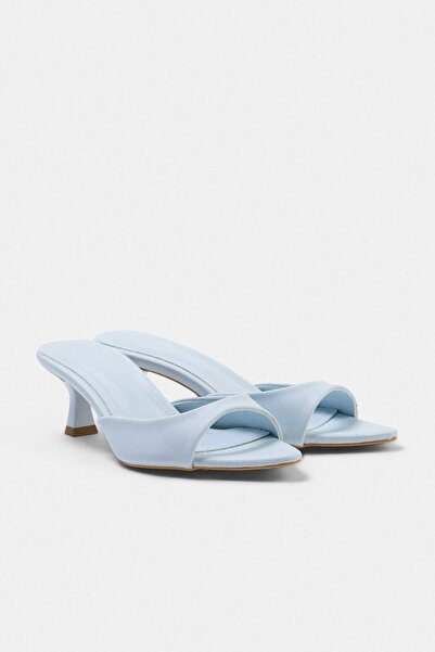 TRENDYOL SHOES Baby Blue Pointed Toe Kitten Heels Γυναικείες παντόφλες με τακ...