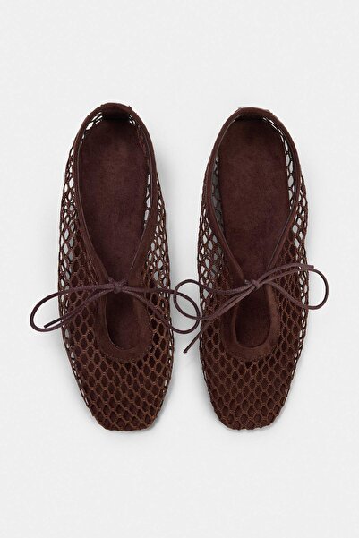 TRENDYOL SHOES Braune Damen-Ballerinas mit Mesh-Schnürung TAKSS26BE00043