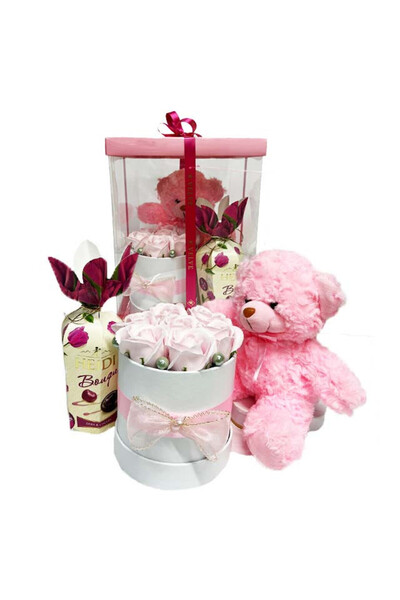 velve Pachet cadou Magic cu aranjament floral din 7 trandafiri de sapun, ursu...
