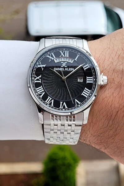 Daniel Klein Men's Wrist Watch with Black Band and Gray Color Calendar
