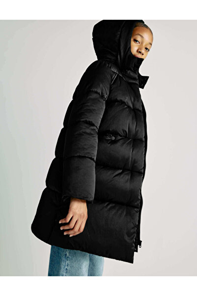 Marks & Spencer Yastıklı Kapüşonlu Mont (6–16 Yaş)