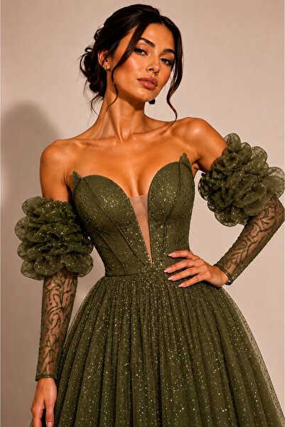 Lovely Dress Payet Detaylı Straplez Abiye Elbise