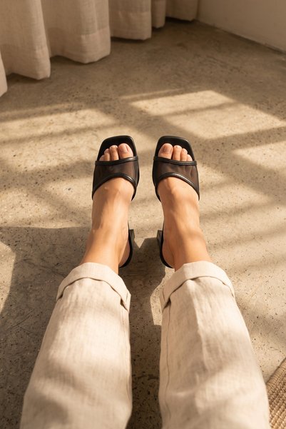 vitaeny Black Tulle Striped Block Heeled Slippers
