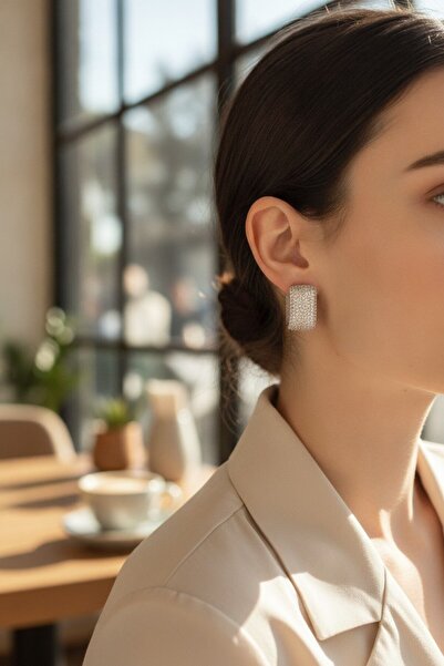 Inure Jewelry أقراط نسائية فضية اللون مرصعة بالزركون بالكامل على شكل حلقة مربعة