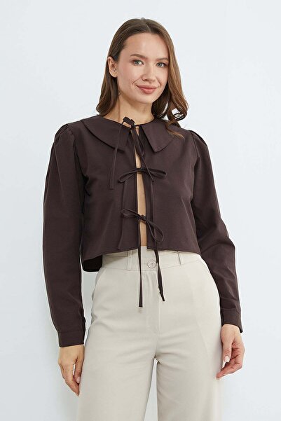 Fulla Moda Önden Bağlamalı Bebe Yaka Crop Bluz