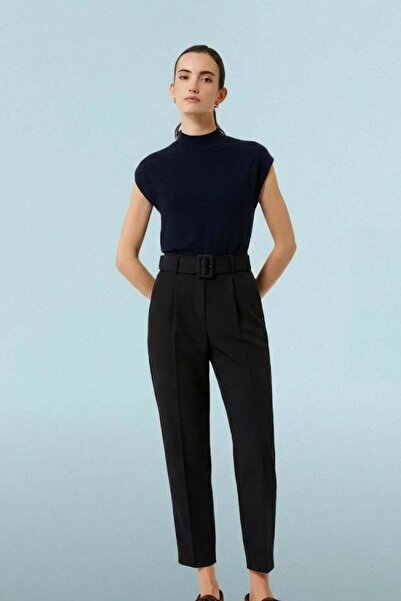 HAKKE Carrot Belt Trousers