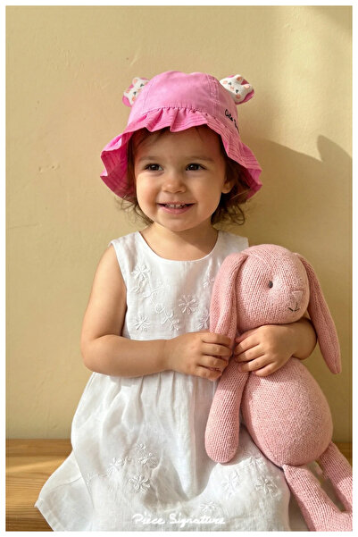 PIECE SIGNATURE Stylish Protection for Little Rabbits: Ruffled Girls' Bucket ...