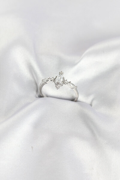 DMR Elegance Silver Color Vintage Model Zircon Stone Ring