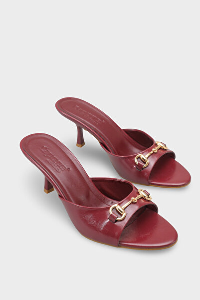 Capone Outfitters Irena Pointed Toe Metal Buckle Pack Medium Heeled Stylish W...