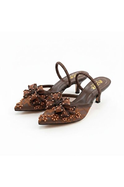 AZR Beaded Back-Strap Rubber Sole Shoes