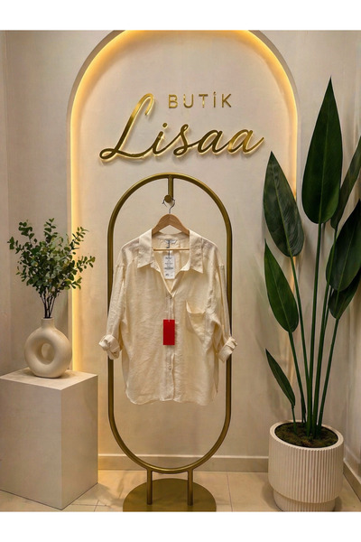 LİSAA BUTİK Πουκάμισο μεγάλου μεγέθους με ανοιχτό ώμο